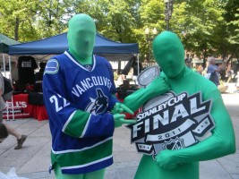 CanucksGreenMen2