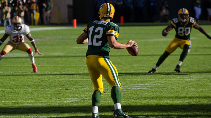 Aaron Rodgers of the Green Bay Packers preparing to throw