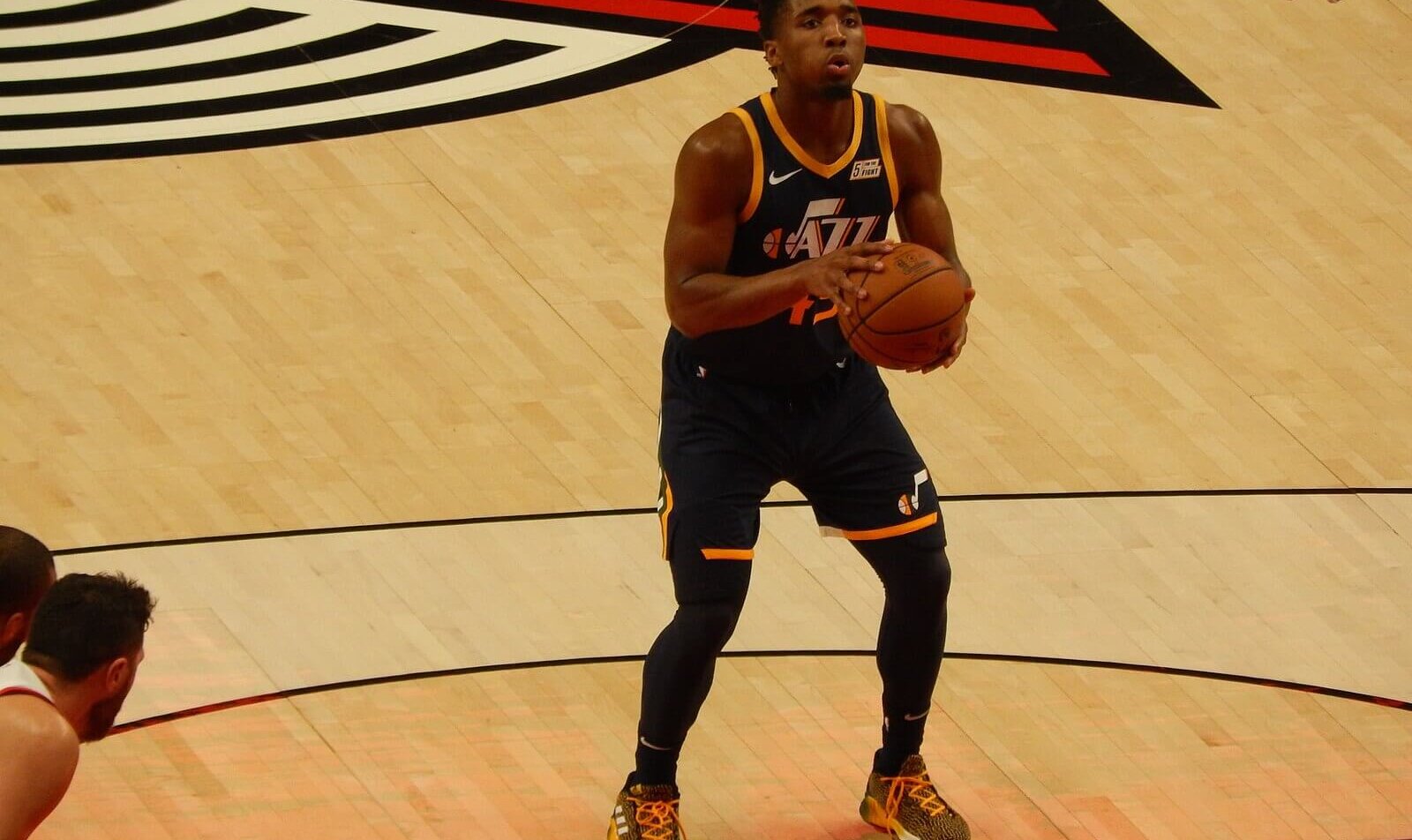 Donovan Mitchell at the FT line