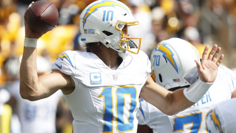 Los Angeles Chargers quarterback Justin Herbert passes the ball
