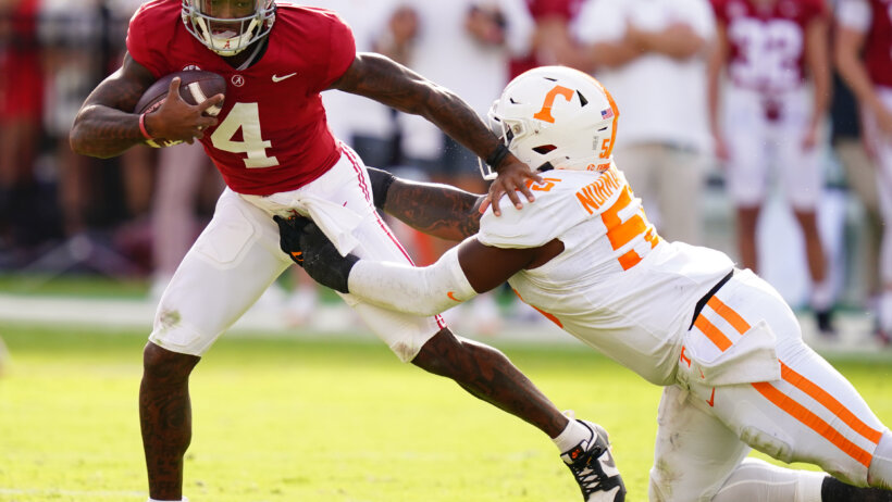 Alabama Crimson Tide quarterback Jalen Milroe vs Tennessee