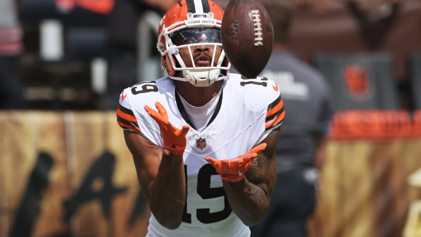 Cleveland Browns wide receiver Cedric Tillman before the game