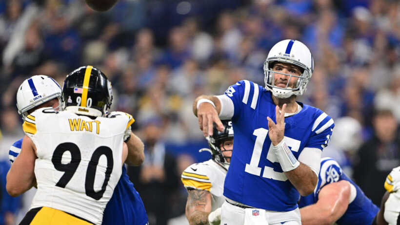 Joe Flacco throwing a pass