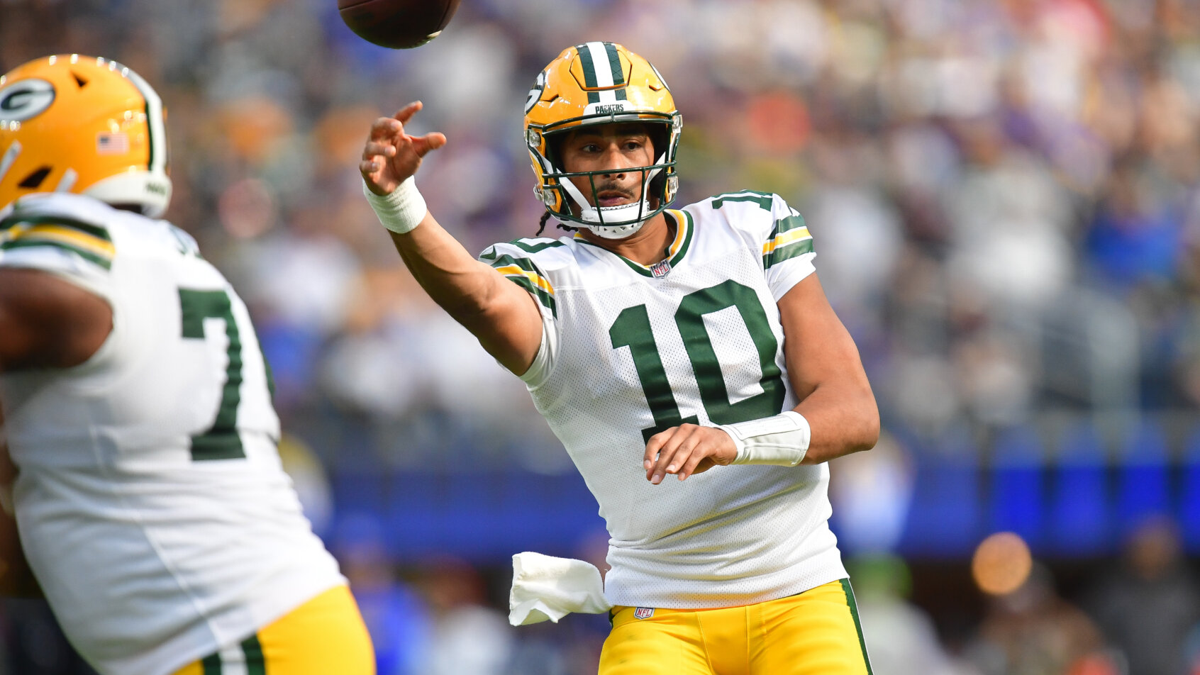 Green Bay Packers quarterback Jordan Love throws against the Los Angeles Rams