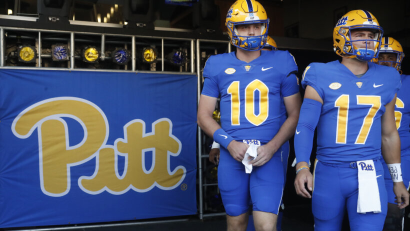 Pittsburgh gets ready to take the field.
