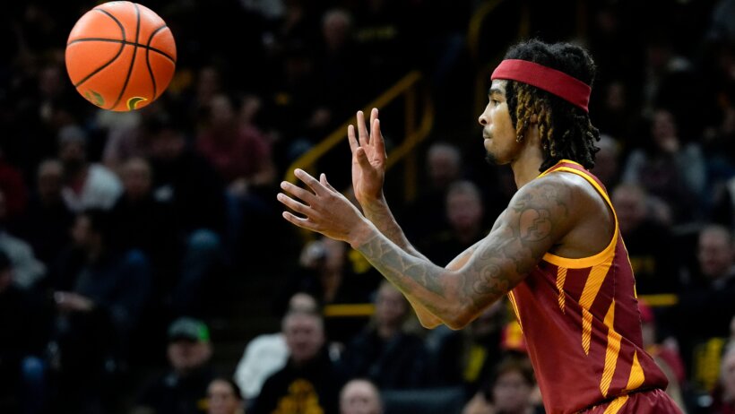 Iowa State Cyclones guard Keshon Gilbert passing the ball