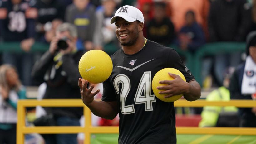 Cleveland Browns running back Nick Chubb playing dodgeball at the 2020 Pro Bowl
