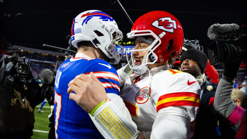Josh Allen congratulates Patrick Mahomes after the 2024 Divisional Round.