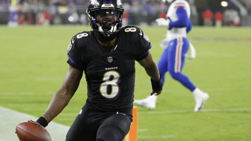 Lamar Jackson TD celebration