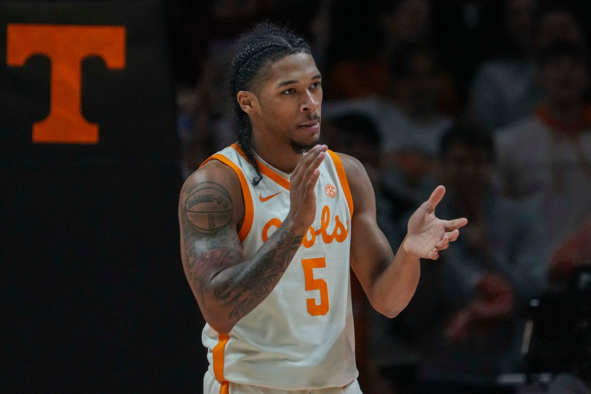 Tennessee vs Florida Odds, Predictions & Player Props (Jan. 7)