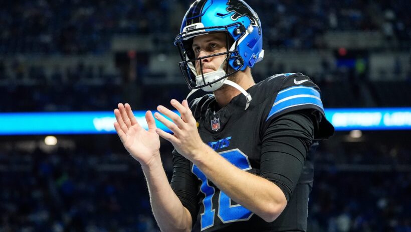 Jared Goff clapping
