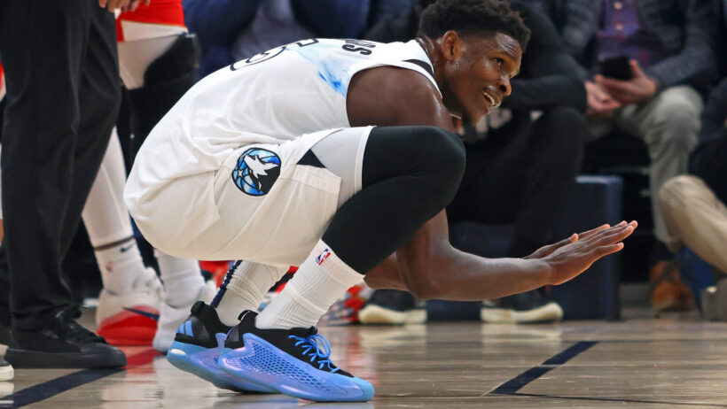 Anthony Edwards after a call against the Grizzlies.