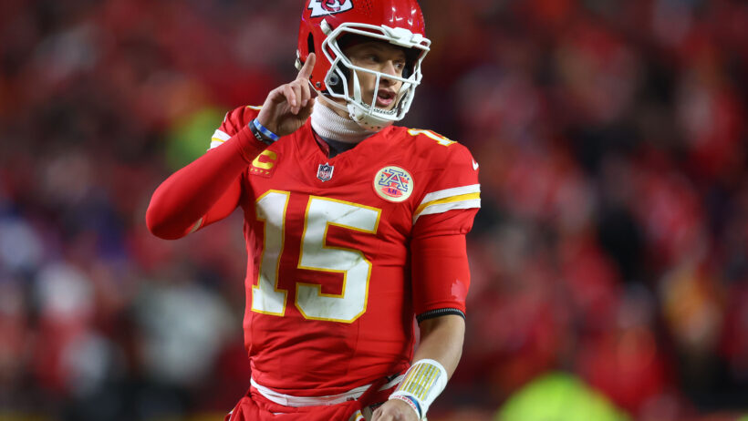 Patrick Mahomes holds up finger