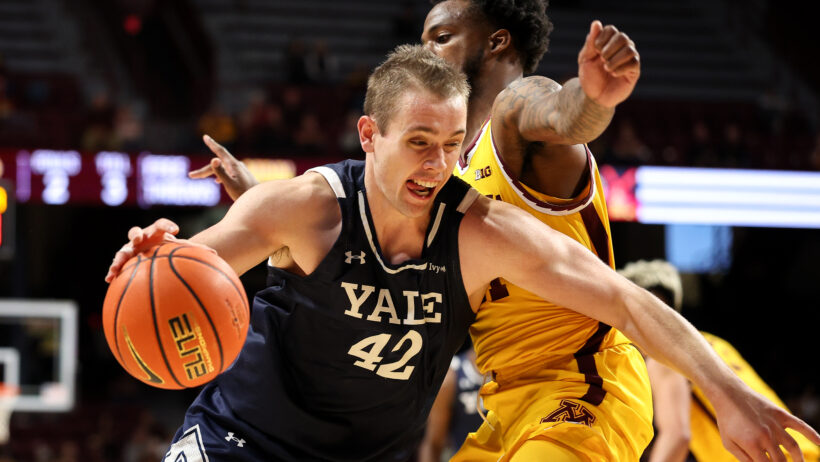 Yale Bulldogs forward Nick Townsend dribbled around a Minnesota defender