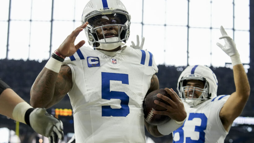 Anthony Richardson celebrates a TD.