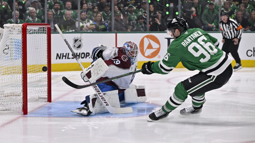 Mikko Rantanen scores on Mackenzie Blackwood