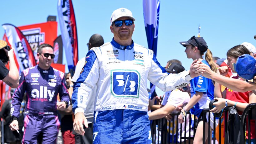 Can Chris Buescher avenge a photo finish loss from last year and beat Kyle Larson at Kansas? We look at some NASCAR AdventHealth 400 predictions and more!