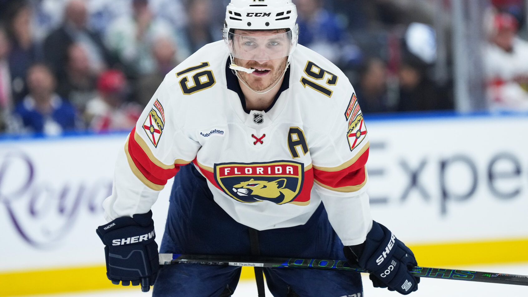 Florida Panthers left wing Matthew Tkachuk waits for the faceoff