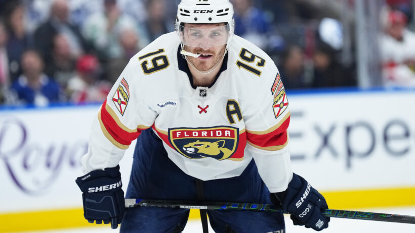 Florida Panthers left wing Matthew Tkachuk waits for the faceoff