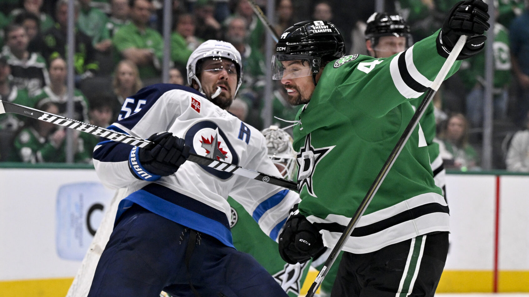Mark Scheifele battles with Codi Ceci in Game 4 of the Jets vs Stars playoff series.