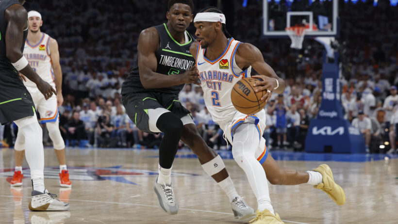 Oklahoma City Thunder guard Shai Gilgeous-Alexander drives to the hoop against the Minnesota Timberwolves