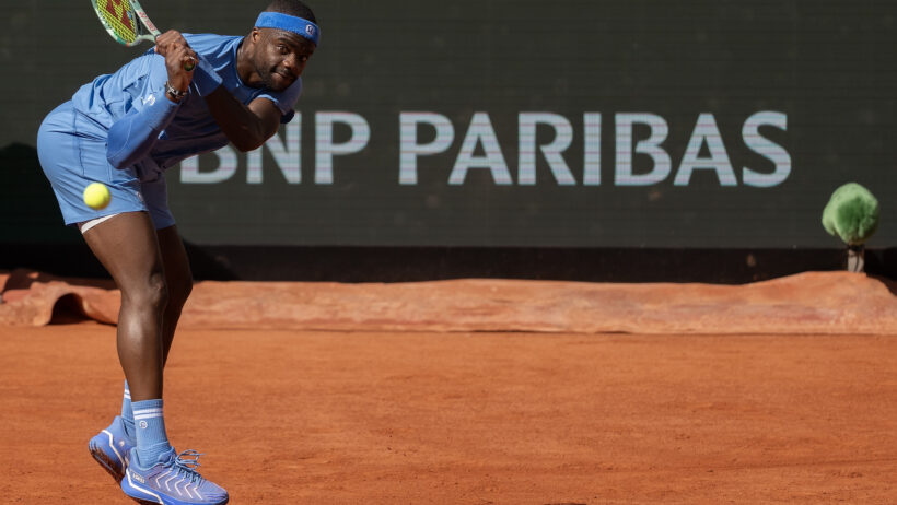 Frances Tiafoe backhand return