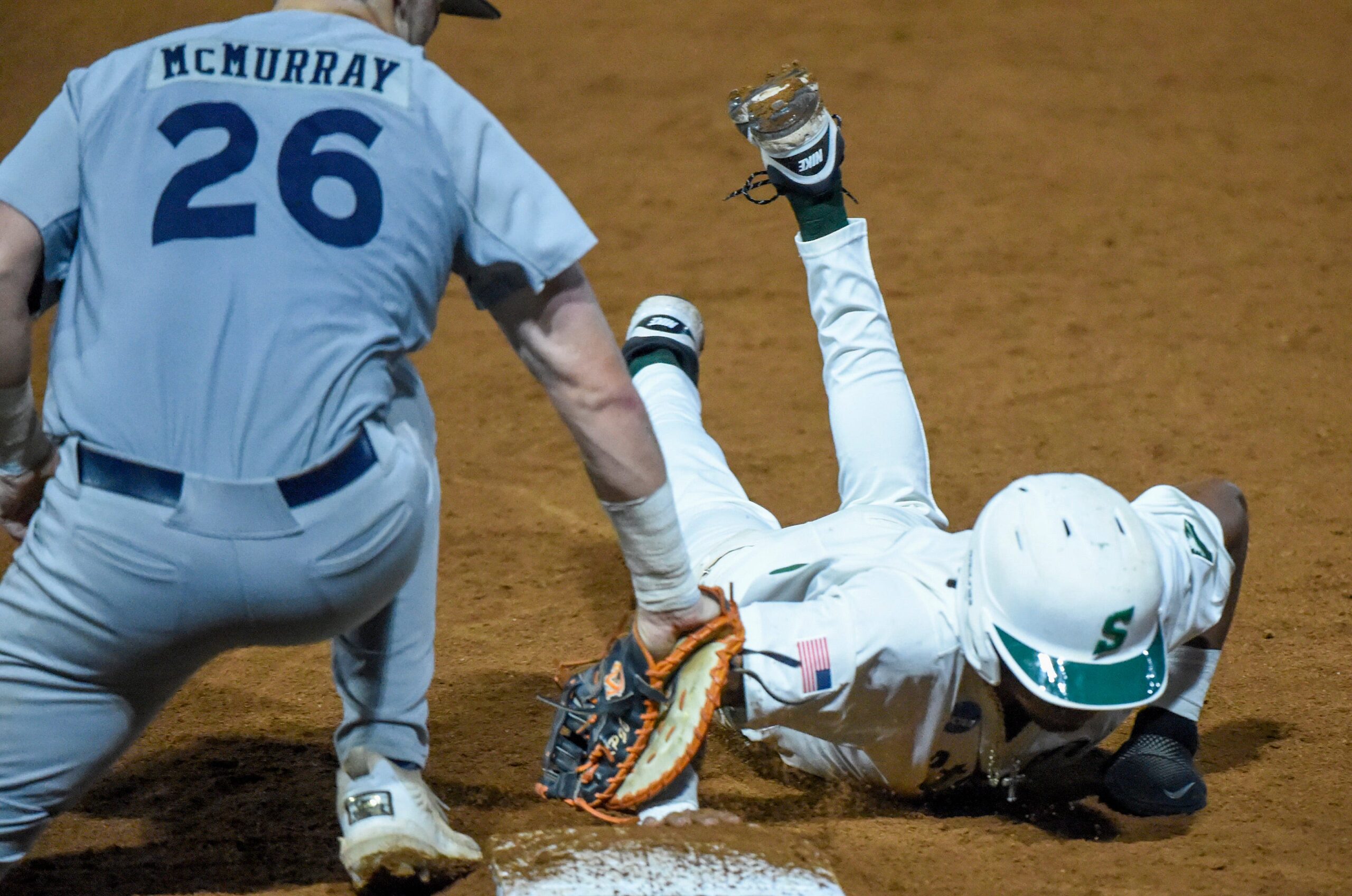 College World Series Picks & Predictions for Sunday, June 1