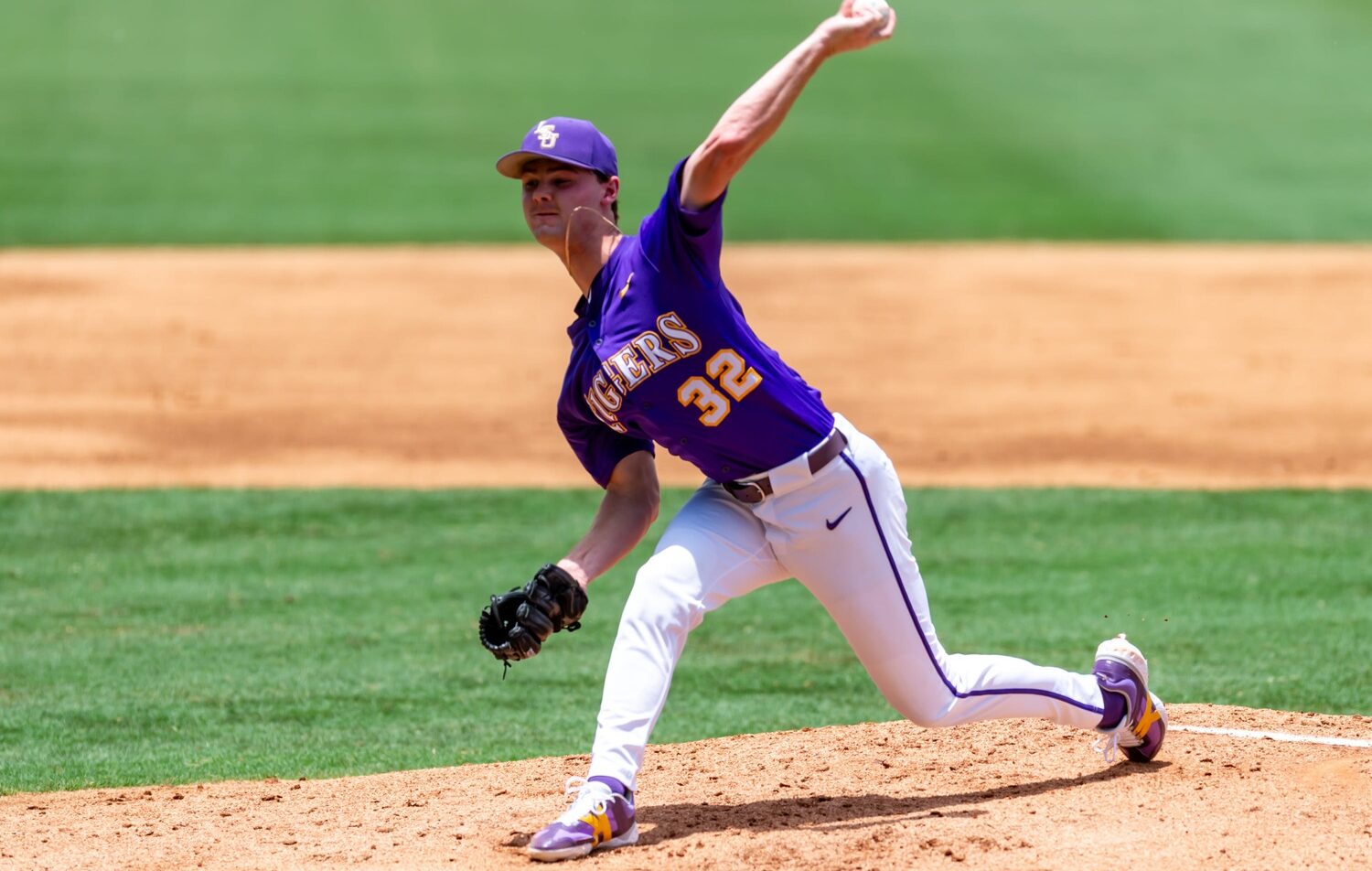 Kade Anderson and the LSU Tigers have been here many times before. On Saturday night, they are slight underdogs against the Arkansas Razorbacks.
