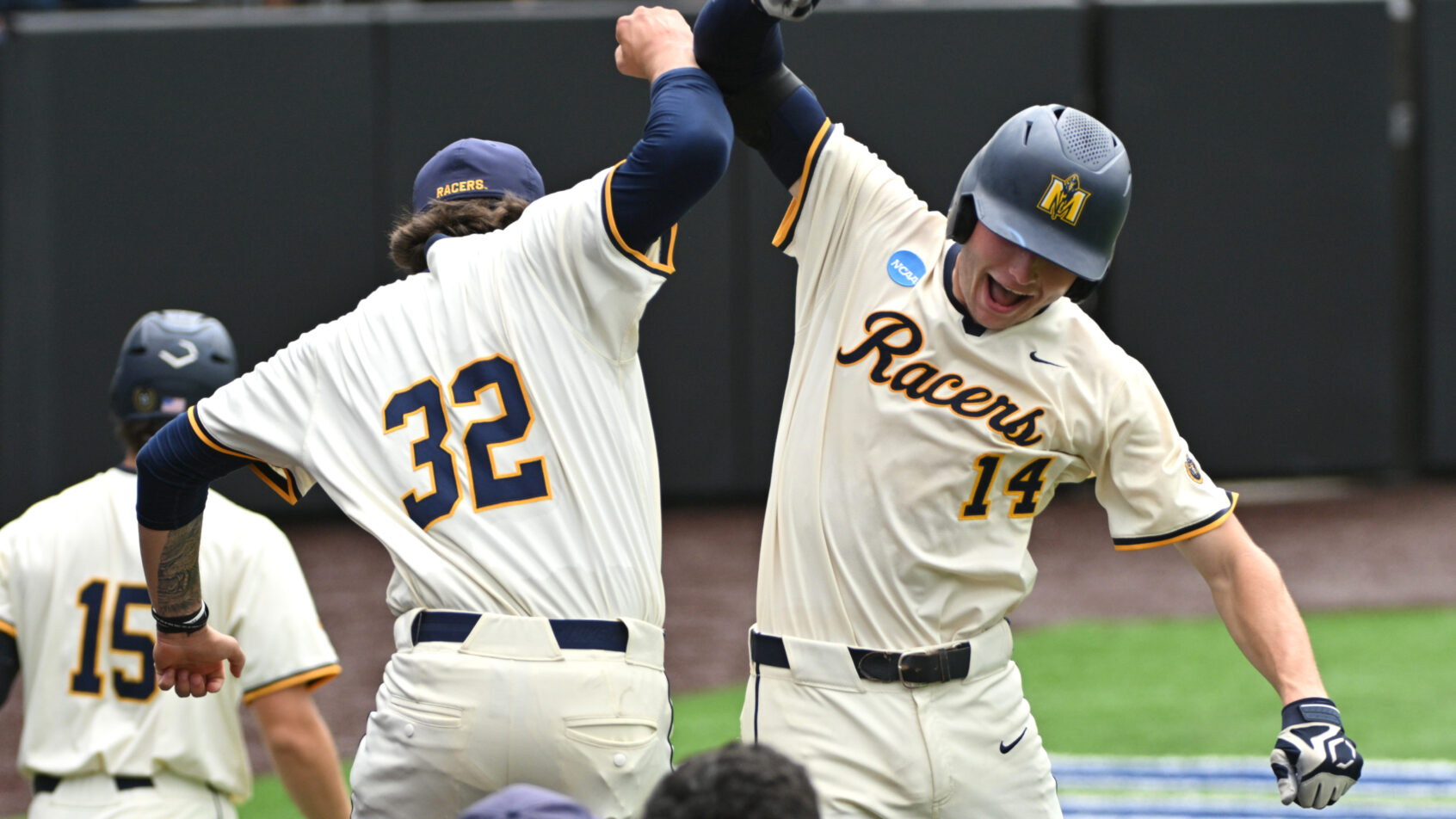 Murray State Racers players celebrate