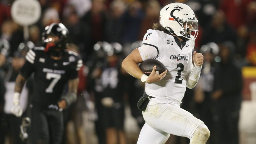 Brendan Sorsby rushes for a score against Iowa State.