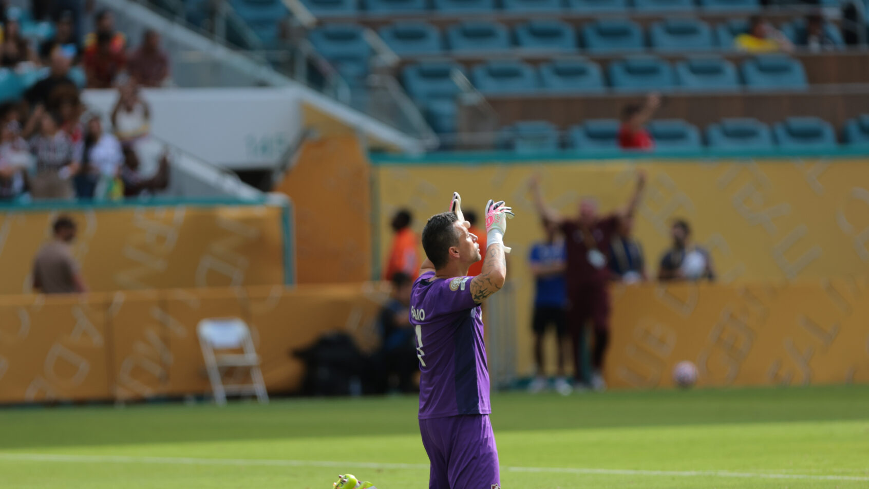 FABIO-GOLEIRO-FLUMINENSE-DURANTE-MUNDIAL-DE-CLUBES-FIFA