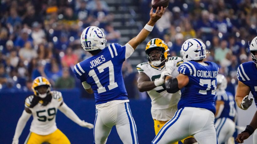 Indianapolis Colts quarterback Daniel Jones throwing a pass in preseason against the Green Bay Packers