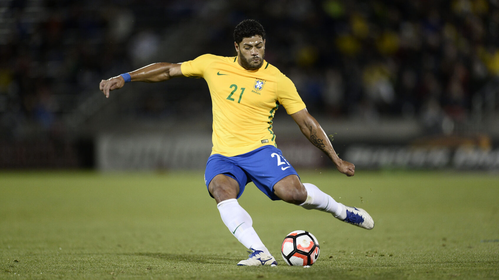 HULK-DO-ATLETICO-MG-JOGANDO-PELA-SELECAO-BRASILEIRA