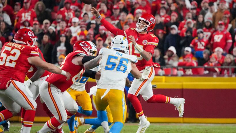Chiefs vs Chargers sportsbook promos. Patrick Mahomes throws a pass vs. Chargers.