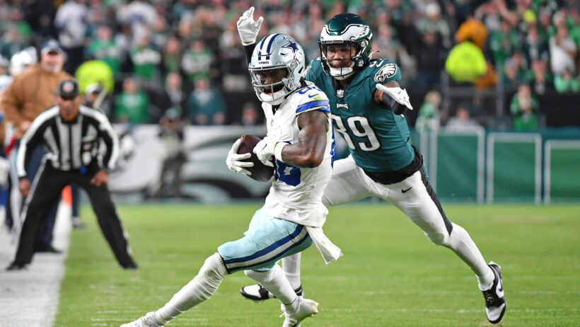 Dallas Cowboys wide receiver CeeDee Lamb makes a catch against the Philadelphia Eagles