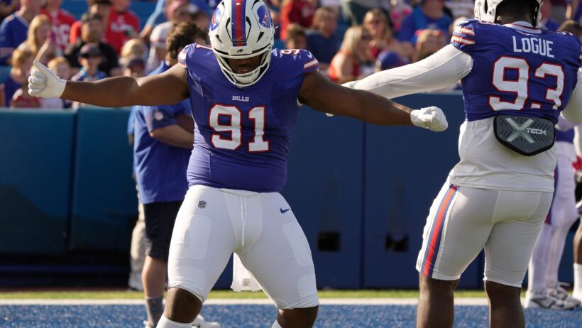 Buffalo Bills defensive tackle Ed Oliver dancing in the end zone