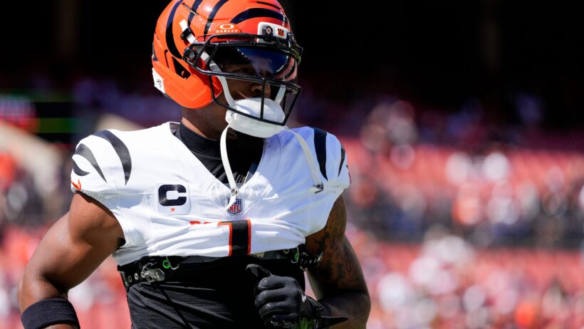 Cincinnati Bengals wide receiver Ja'Marr Chase on the field pregame
