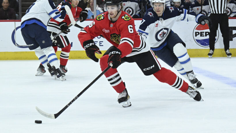 Chicago Blackhawks defenseman Sam Rinzel