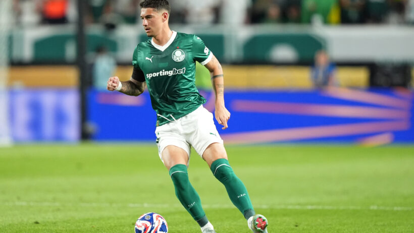 EMILIANO-MARTINEZ-MEIO-CAMPISTA-PALMEIRAS