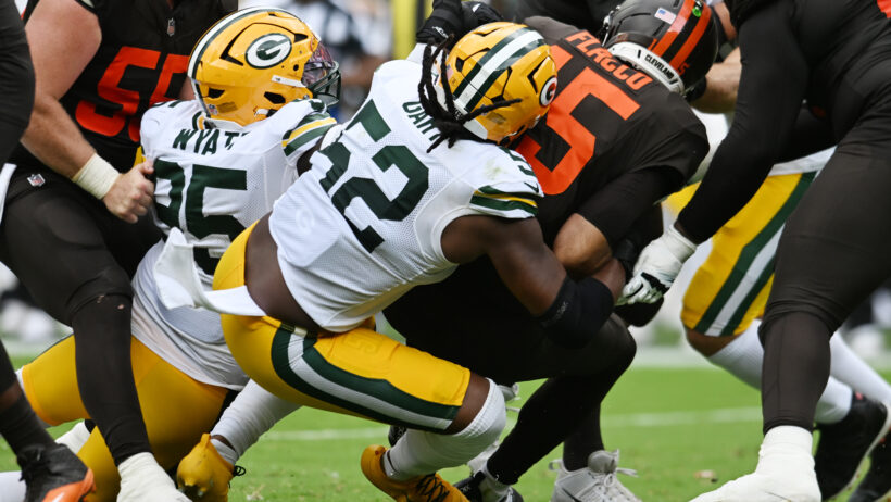 Green Bay Packers defensive end Rashan Gary sacks then-Cleveland Browns QB Joe Flacco
