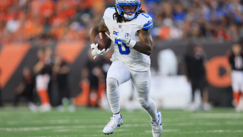 Detroit Lions running back Jahmyr Gibbs running with the ball