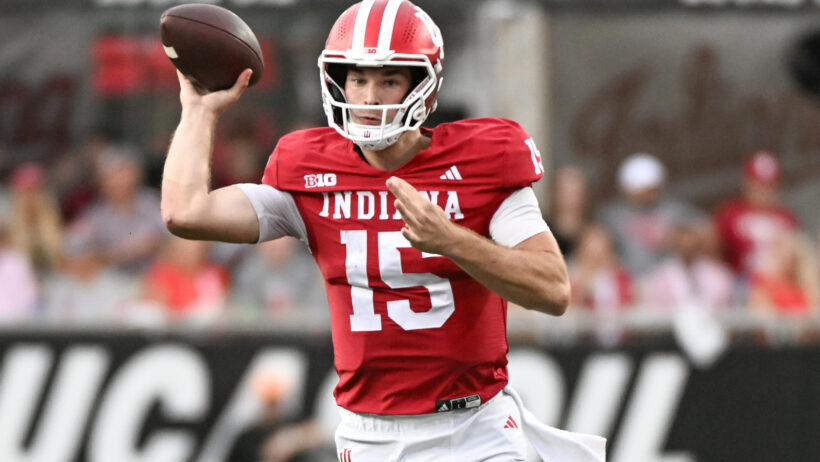 Fernando Mendoza leads his Hoosiers to another win.