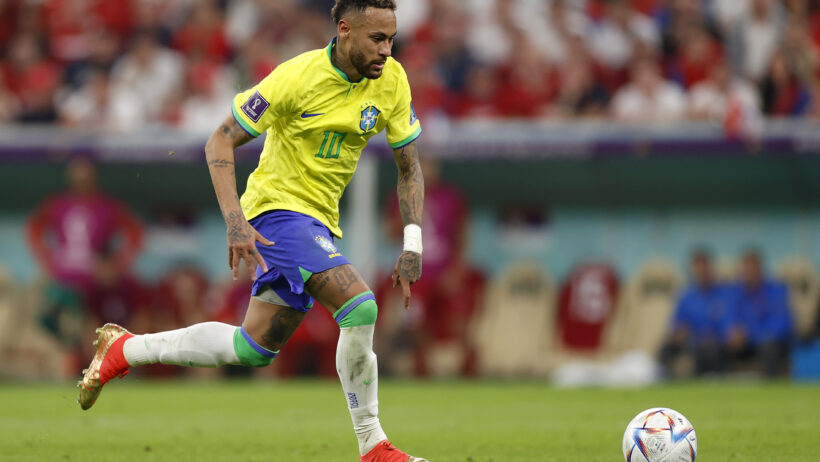 NEYMAR-JR-ATACANTE-DO-SANTOS-JOGANDO-PELA-SELECAO-BRASILEIRA