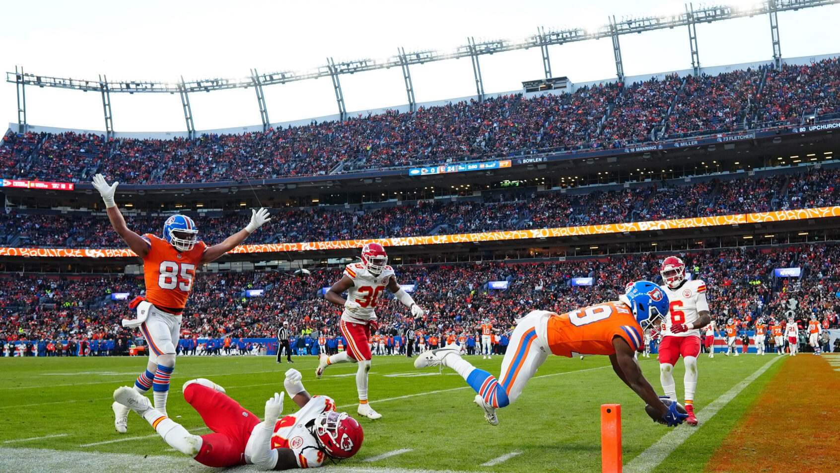 Denver Broncos wide receiver Marvin Mims Jr scoring a TD against the Kansas City Chiefs