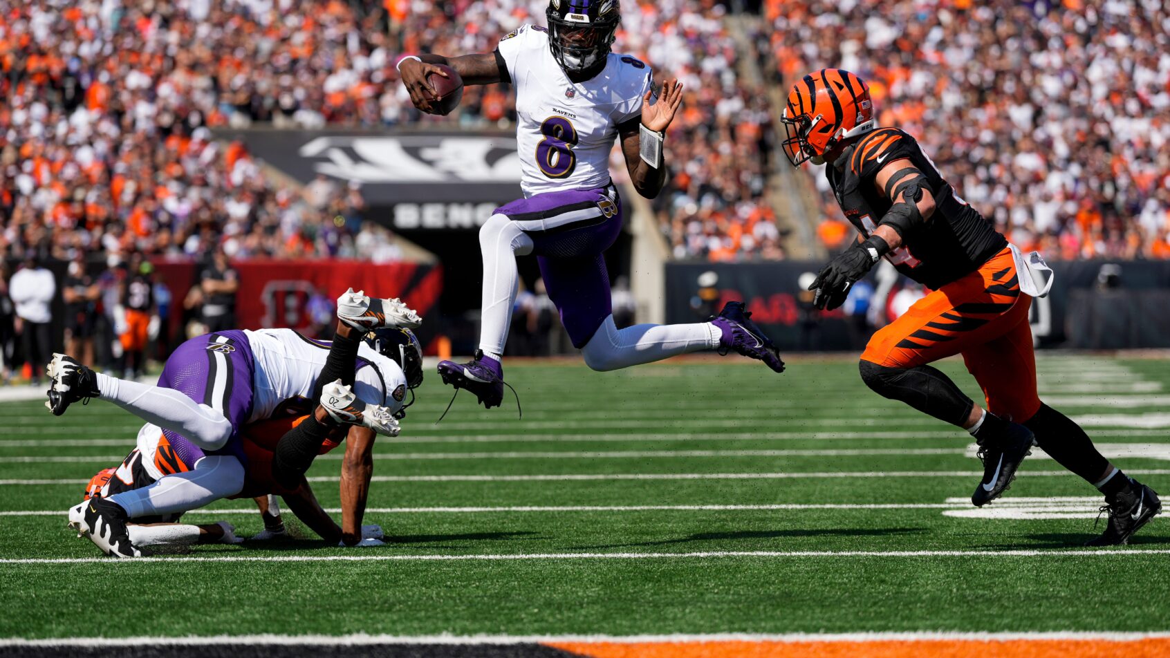 Baltimore Ravens quarterback Lamar Jackson scoring a TD against the Cincinnati Bengals
