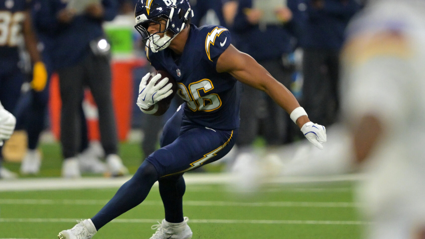 Oronde Gadsden making a catch vs the Vikings