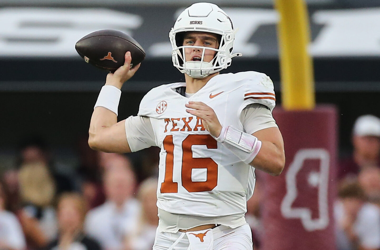 Arch Manning throws a pass in a win over Mississippi State.