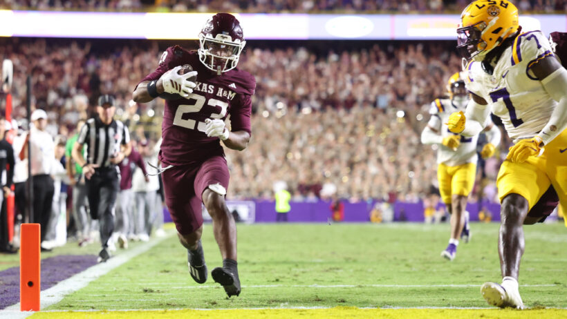 Texas A&M Aggies running back Jamarion Morrow scoring a TD