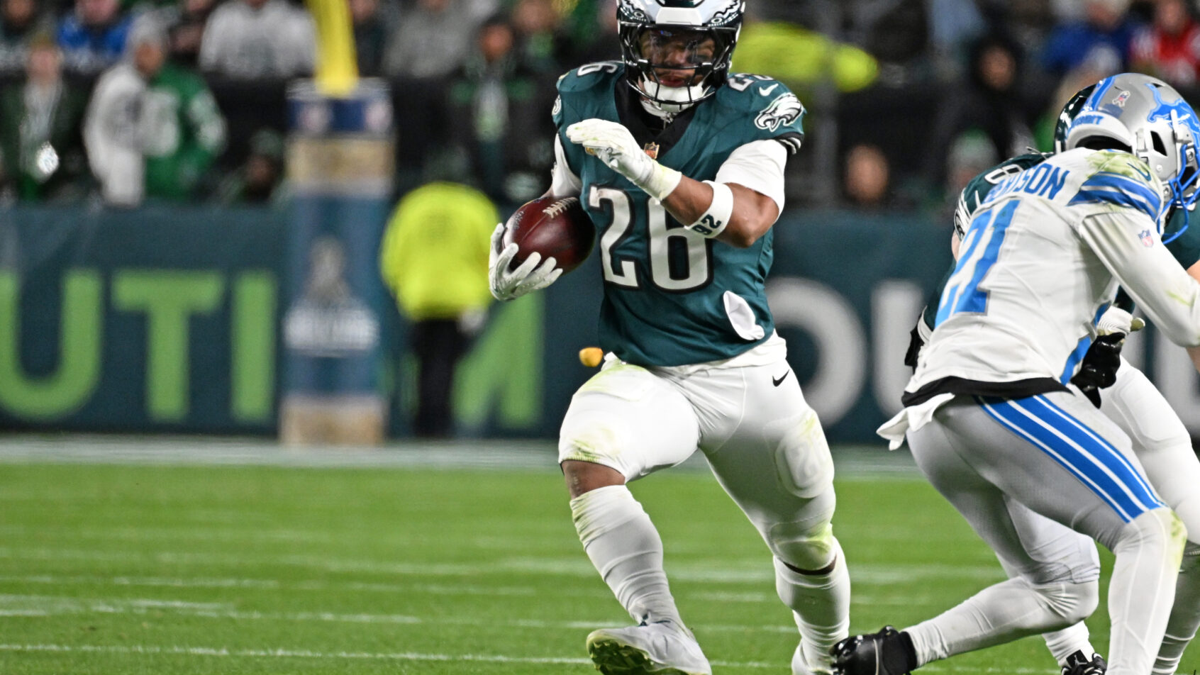 Saquon Barkley breaks a big run against the Lions.