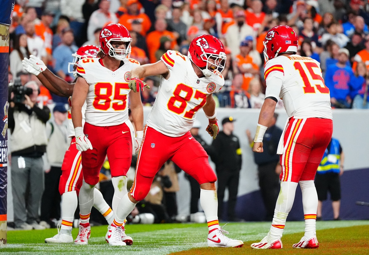 Best Missouri sports betting pre-launch promos. Kelce and Mahomes.